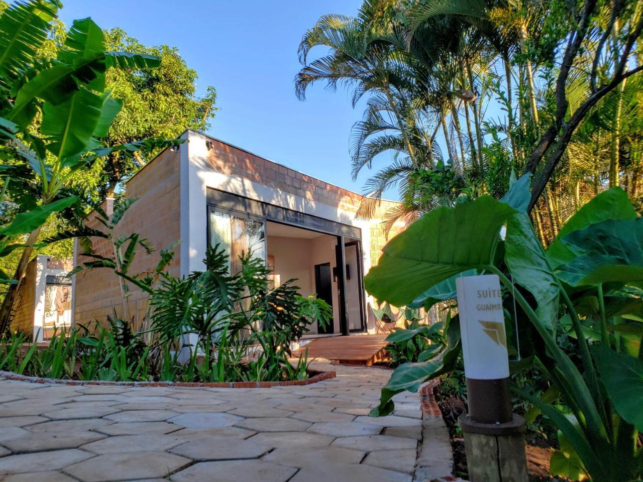Suítes No Quintal Brotas